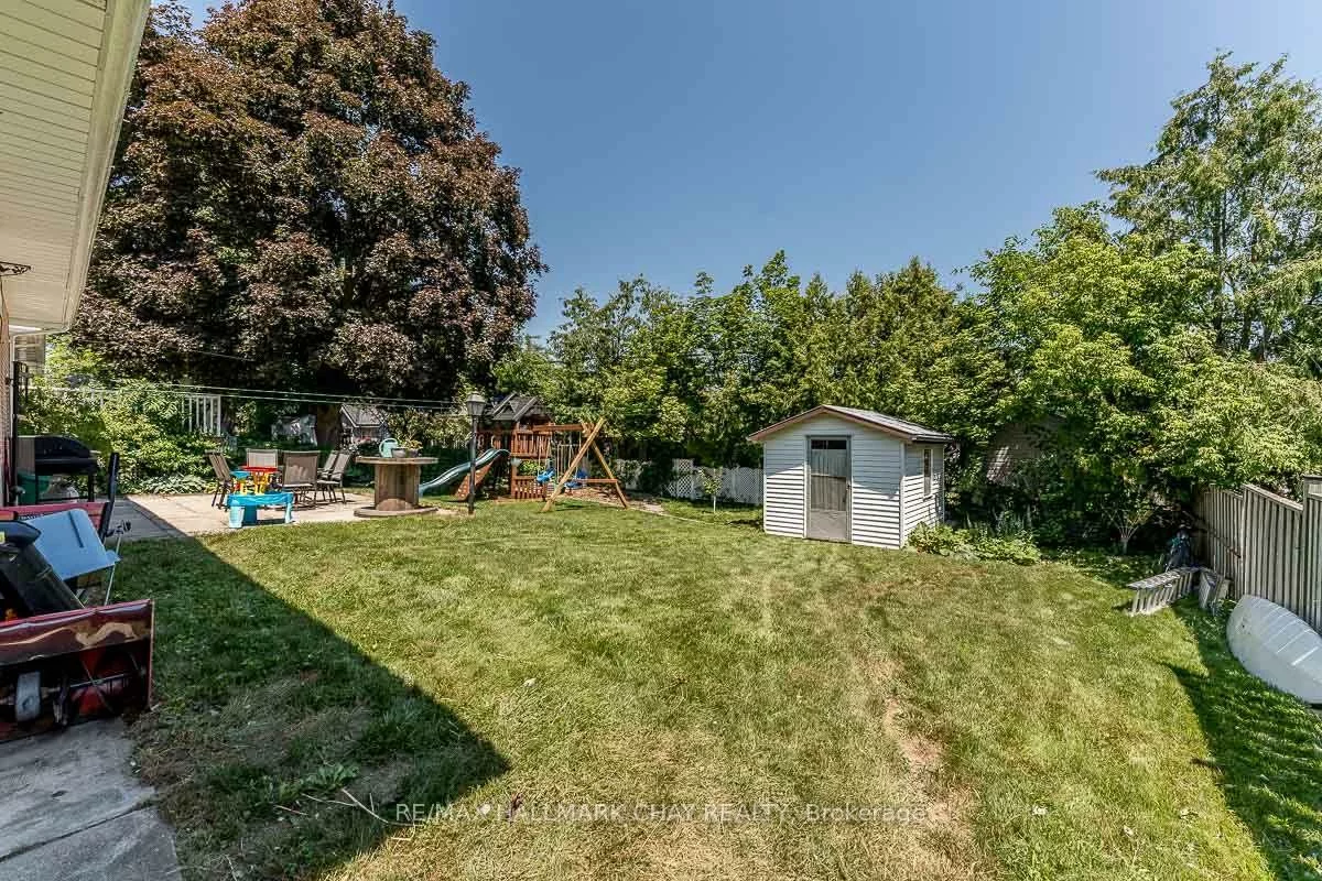 23, Downsview, Codrington, Barrie