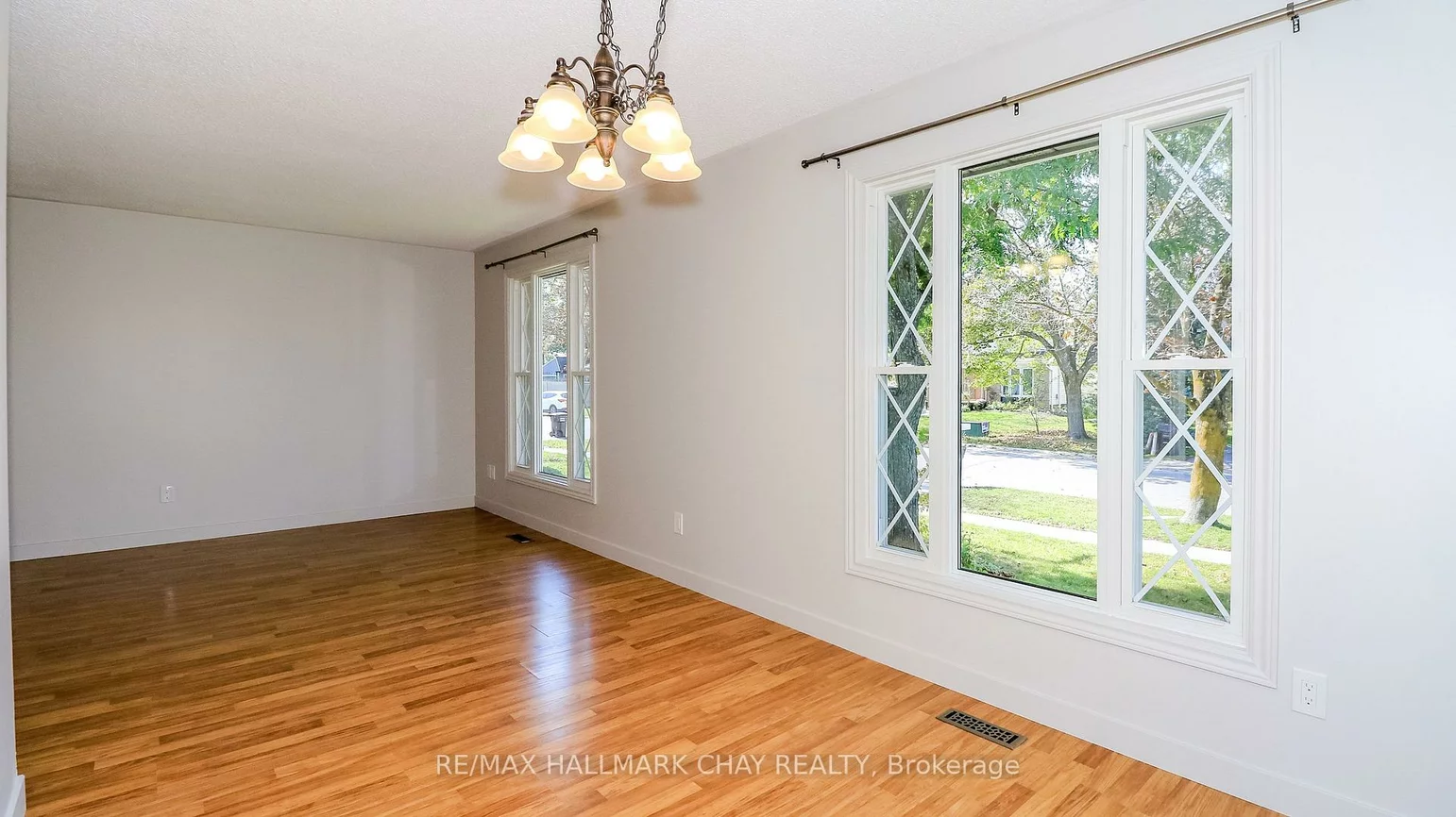 9, Bronte, Letitia Heights, Barrie