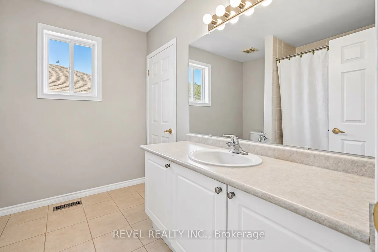 30, Sun King, Innis-Shore, Barrie