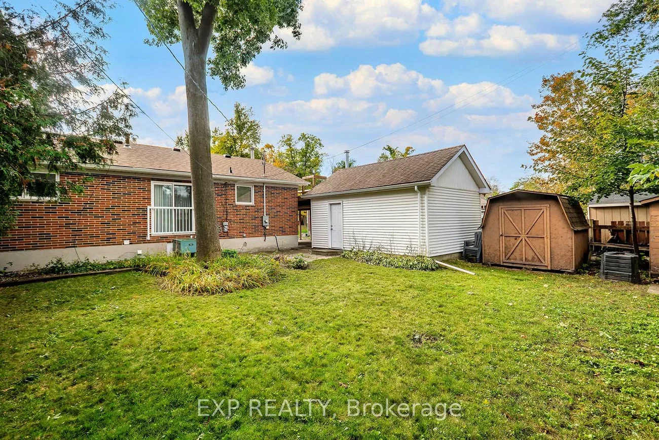 28, Alexander, Codrington, Barrie
