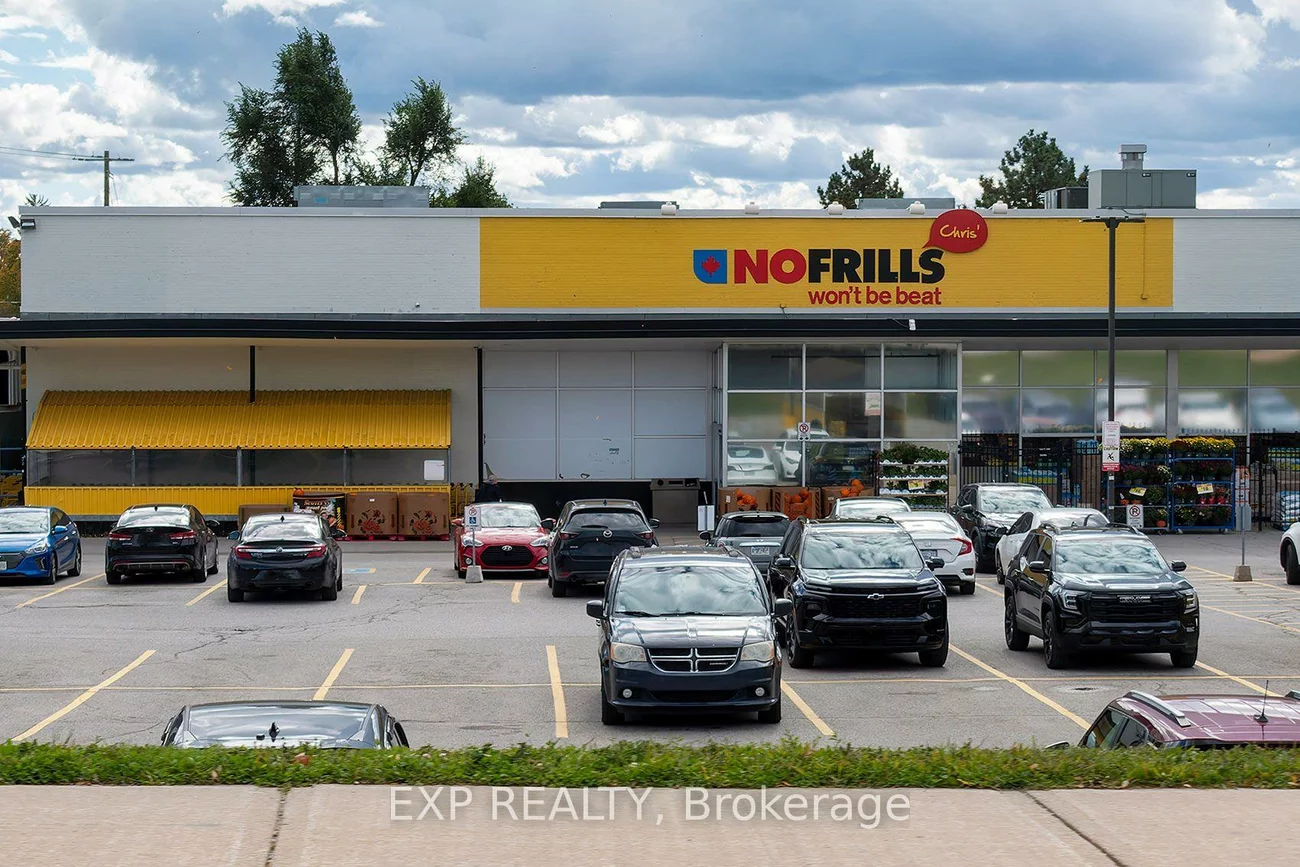 28, Alexander, Codrington, Barrie