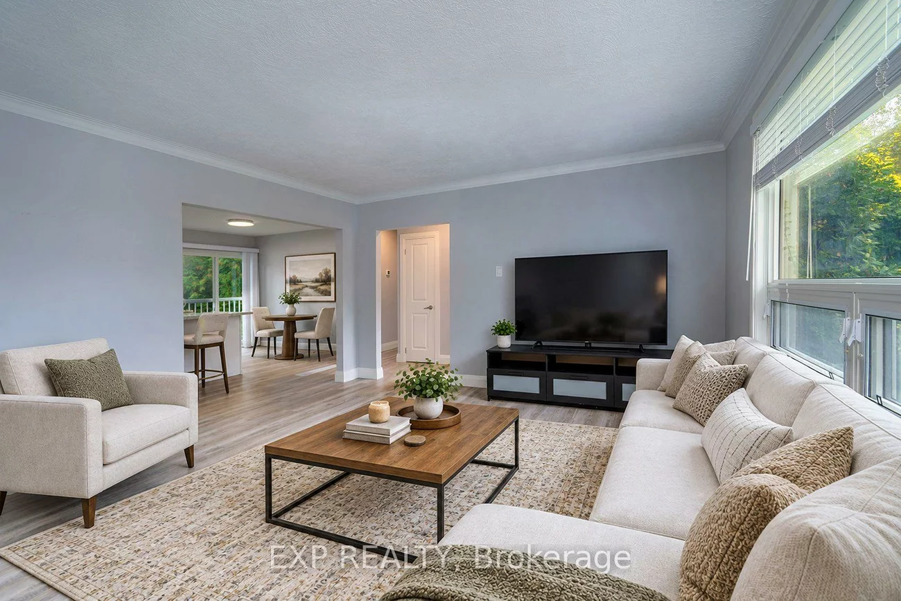 28, Alexander, Codrington, Barrie