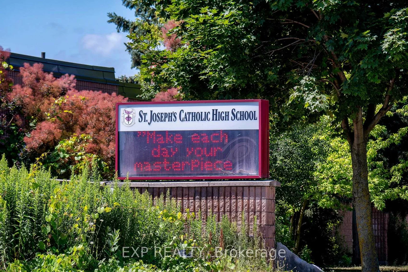 28, Alexander, Codrington, Barrie
