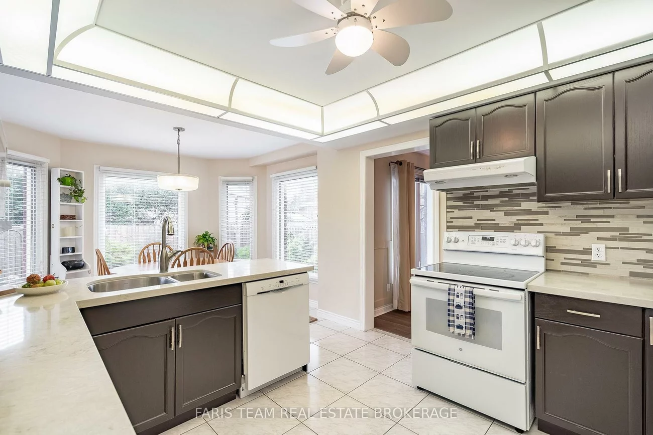 4, O'shaughnessy, Holly, Barrie