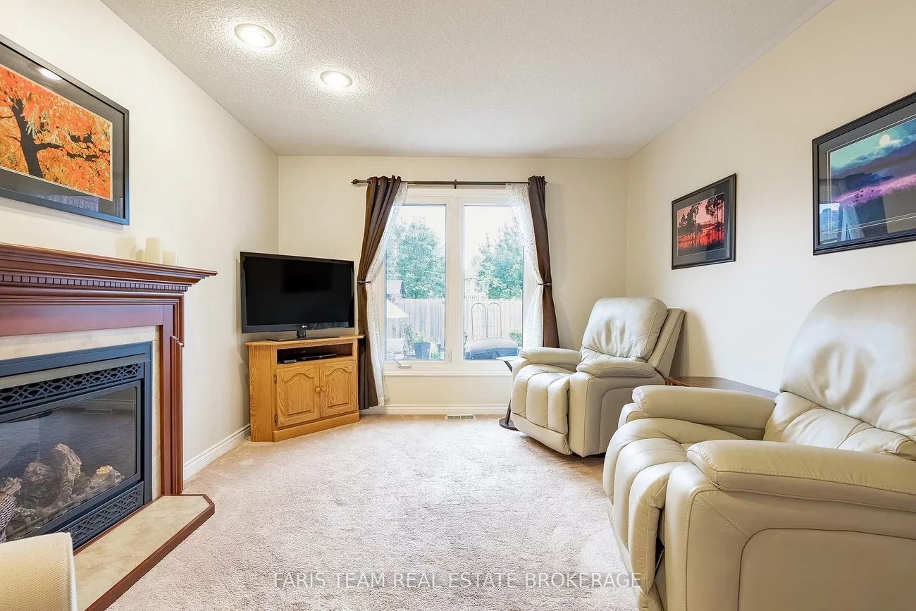 4, O'shaughnessy, Holly, Barrie
