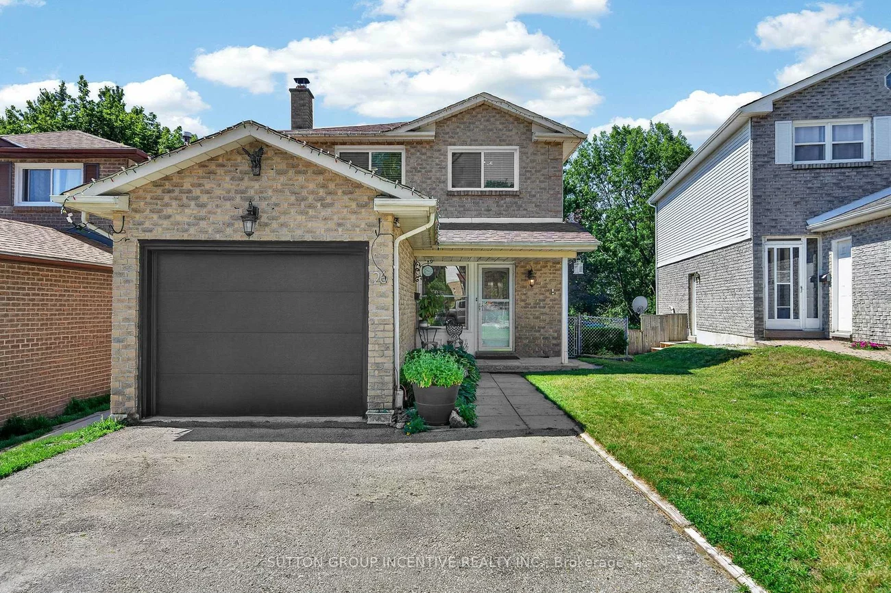 26, Fox, Letitia Heights, Barrie