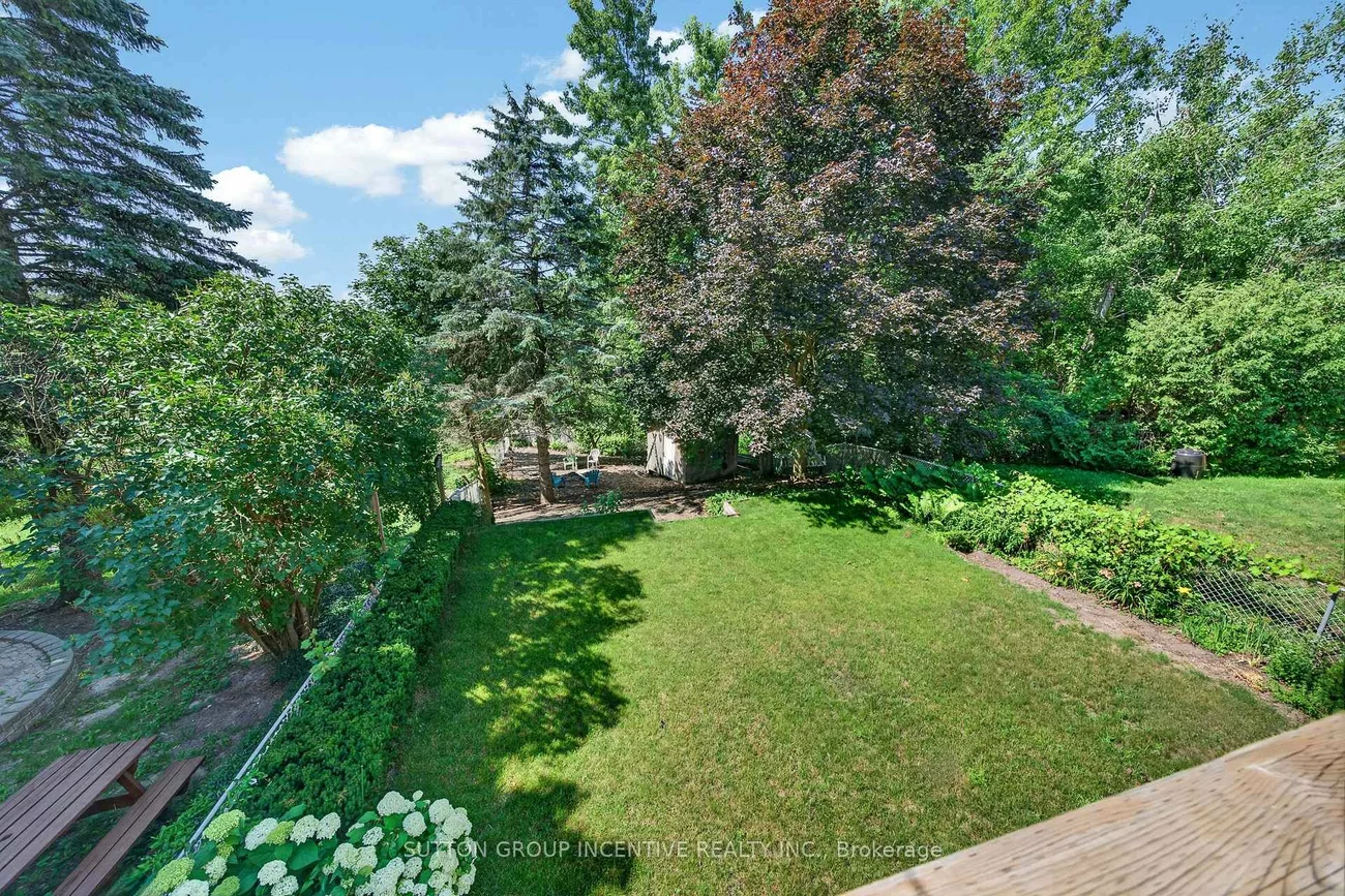 26, Fox, Letitia Heights, Barrie