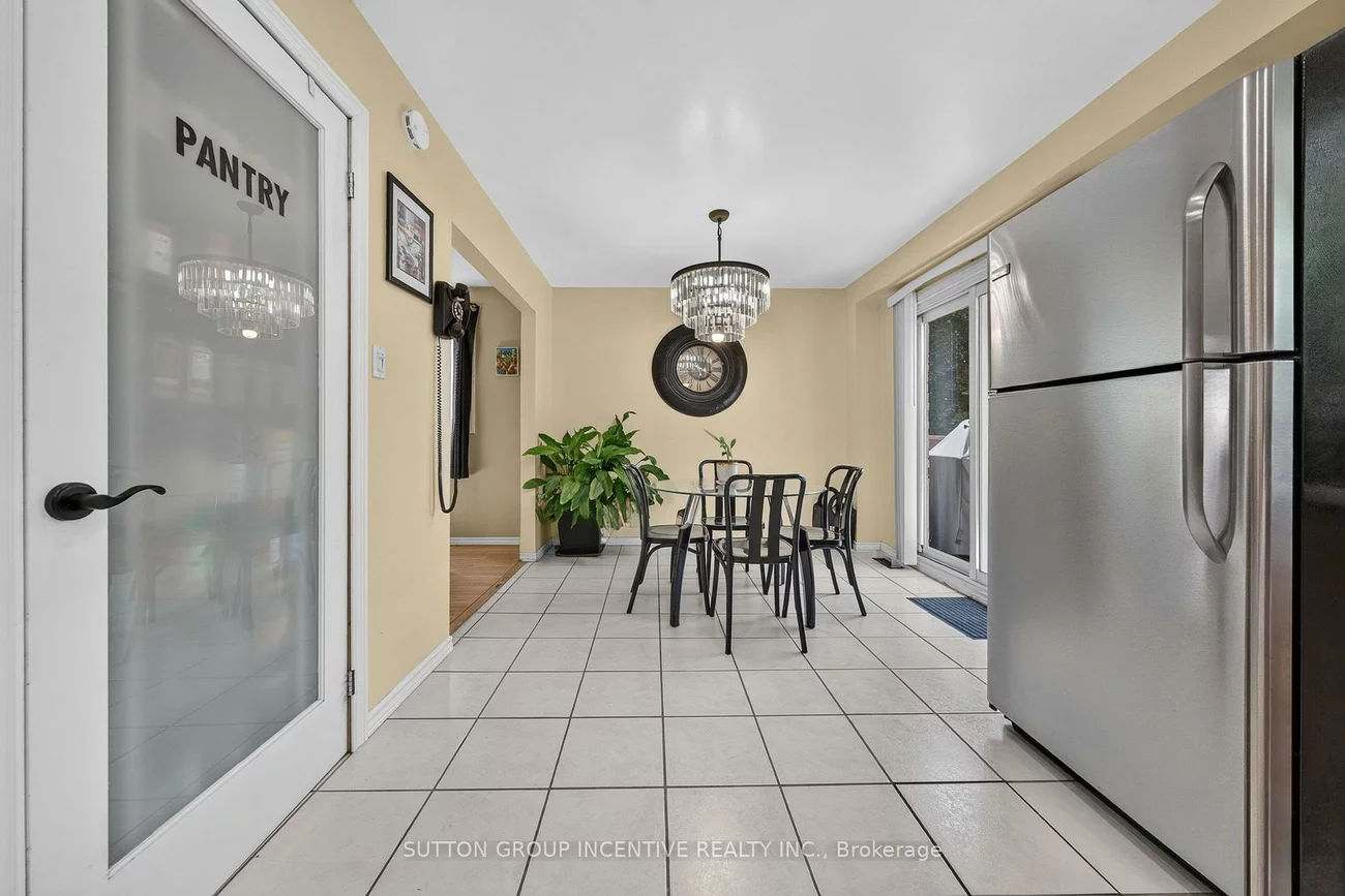 26, Fox, Letitia Heights, Barrie