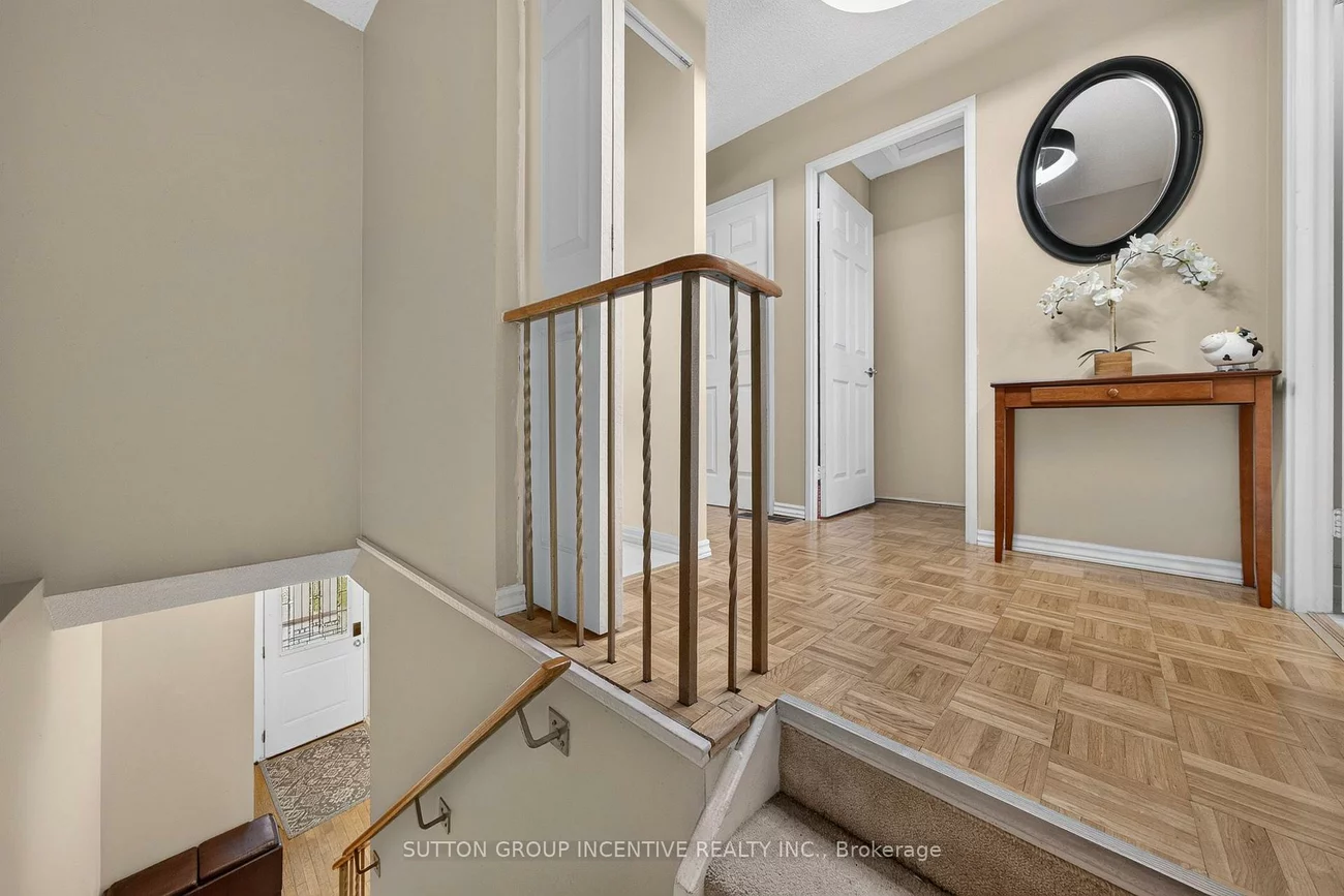 26, Fox, Letitia Heights, Barrie