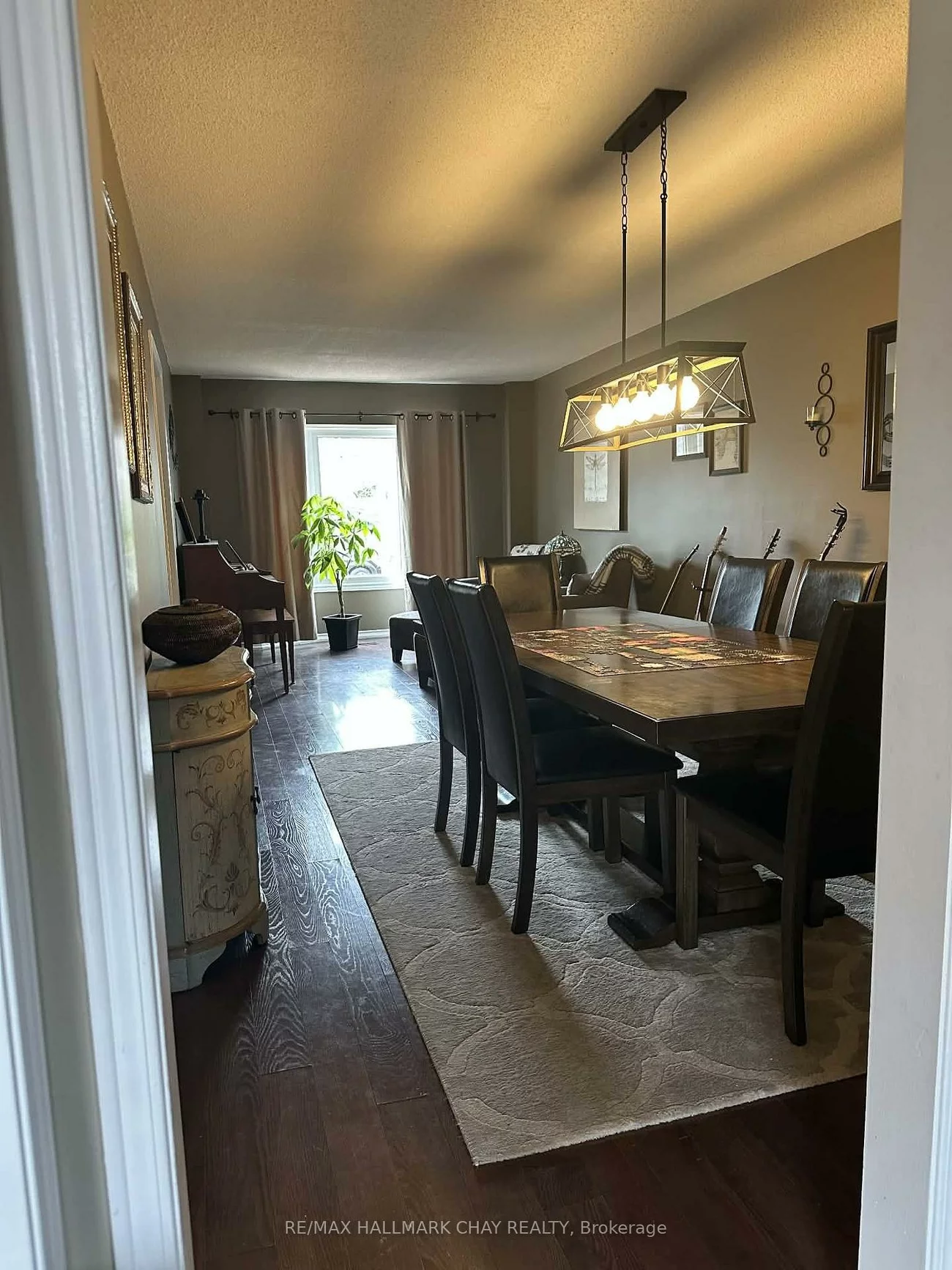 61, Carruthers, Grove East, Barrie