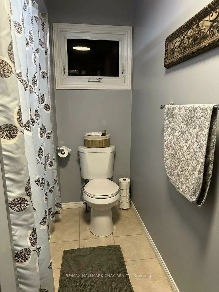 61, Carruthers, Grove East, Barrie