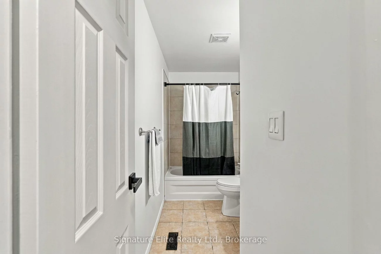 44, Bronte, Letitia Heights, Barrie