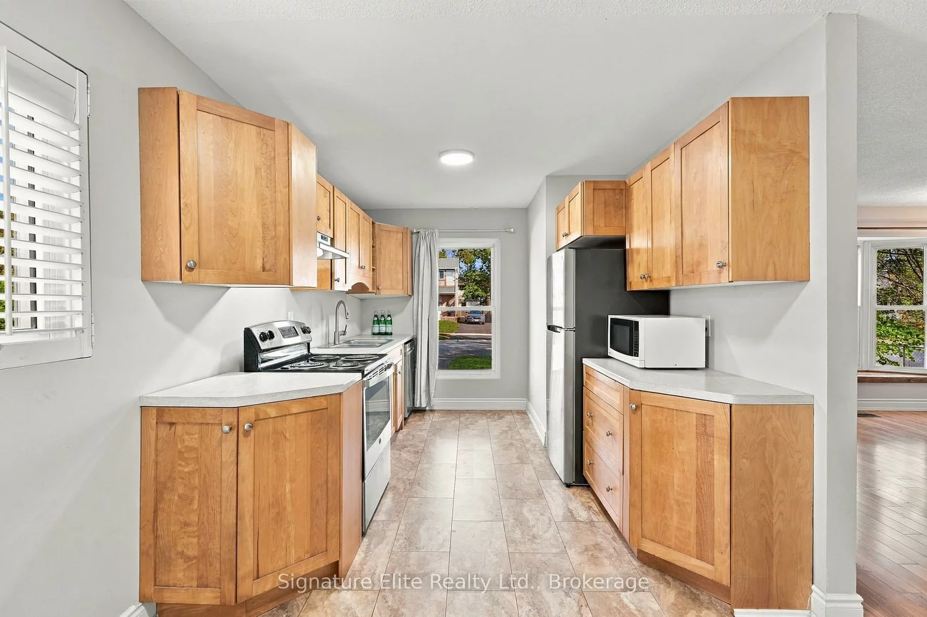 44, Bronte, Letitia Heights, Barrie