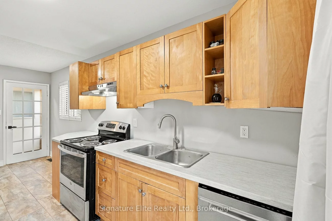 44, Bronte, Letitia Heights, Barrie