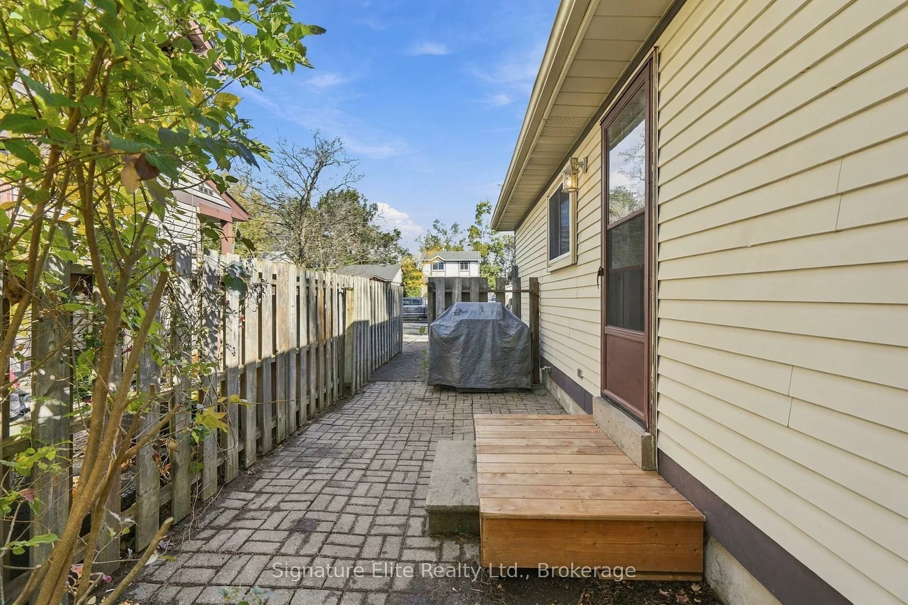 44, Bronte, Letitia Heights, Barrie