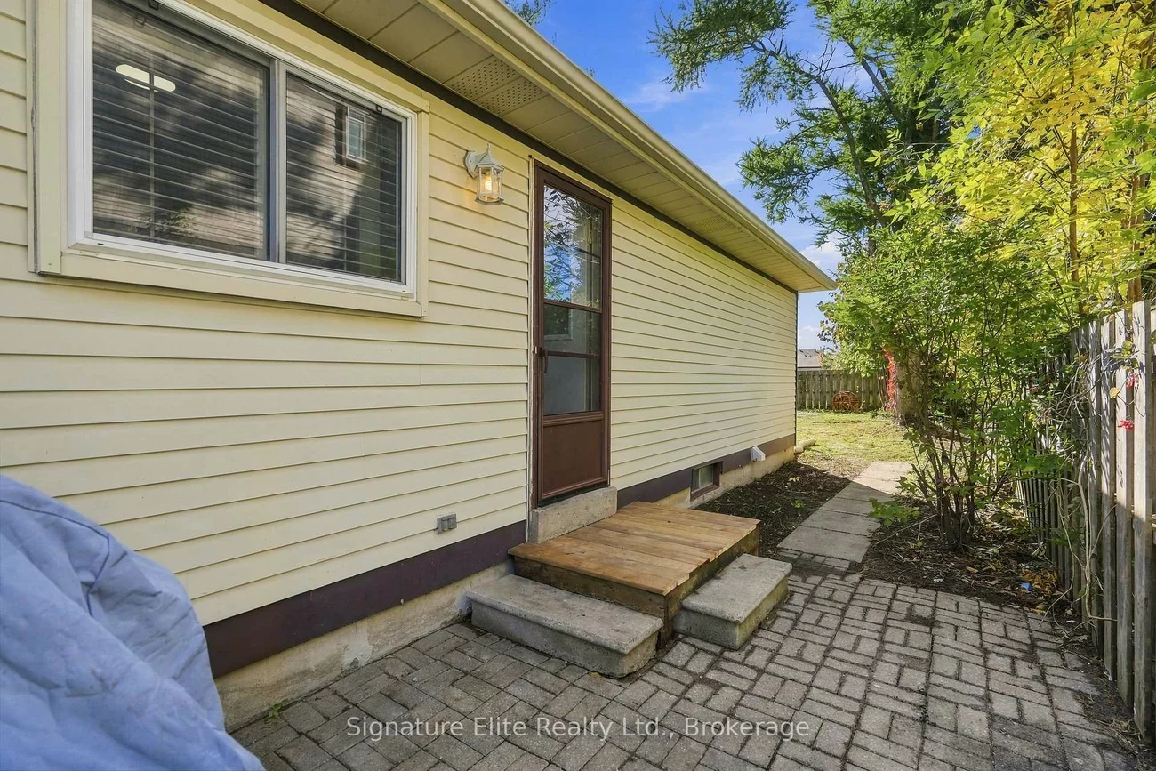 44, Bronte, Letitia Heights, Barrie