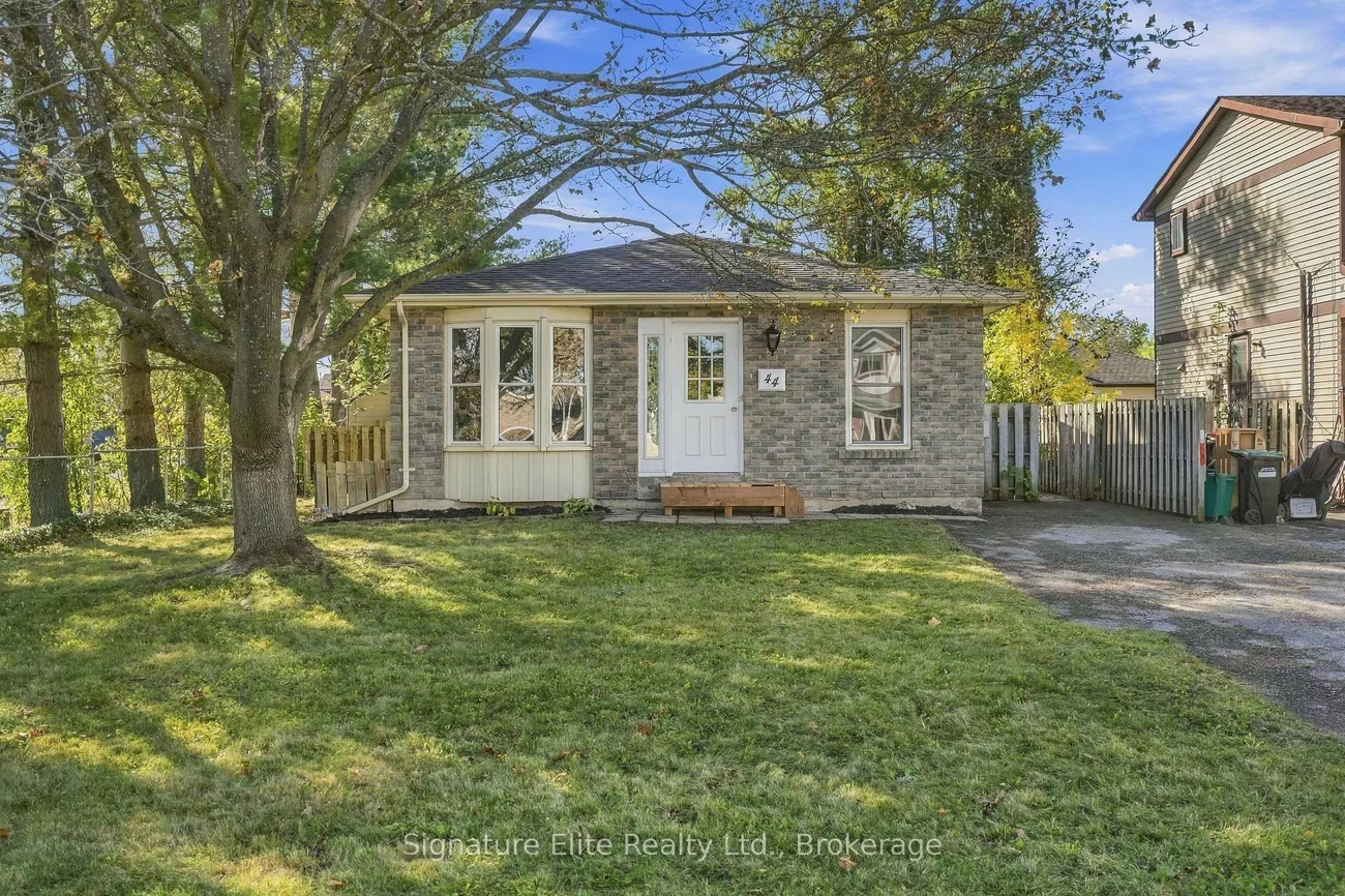 44, Bronte, Letitia Heights, Barrie