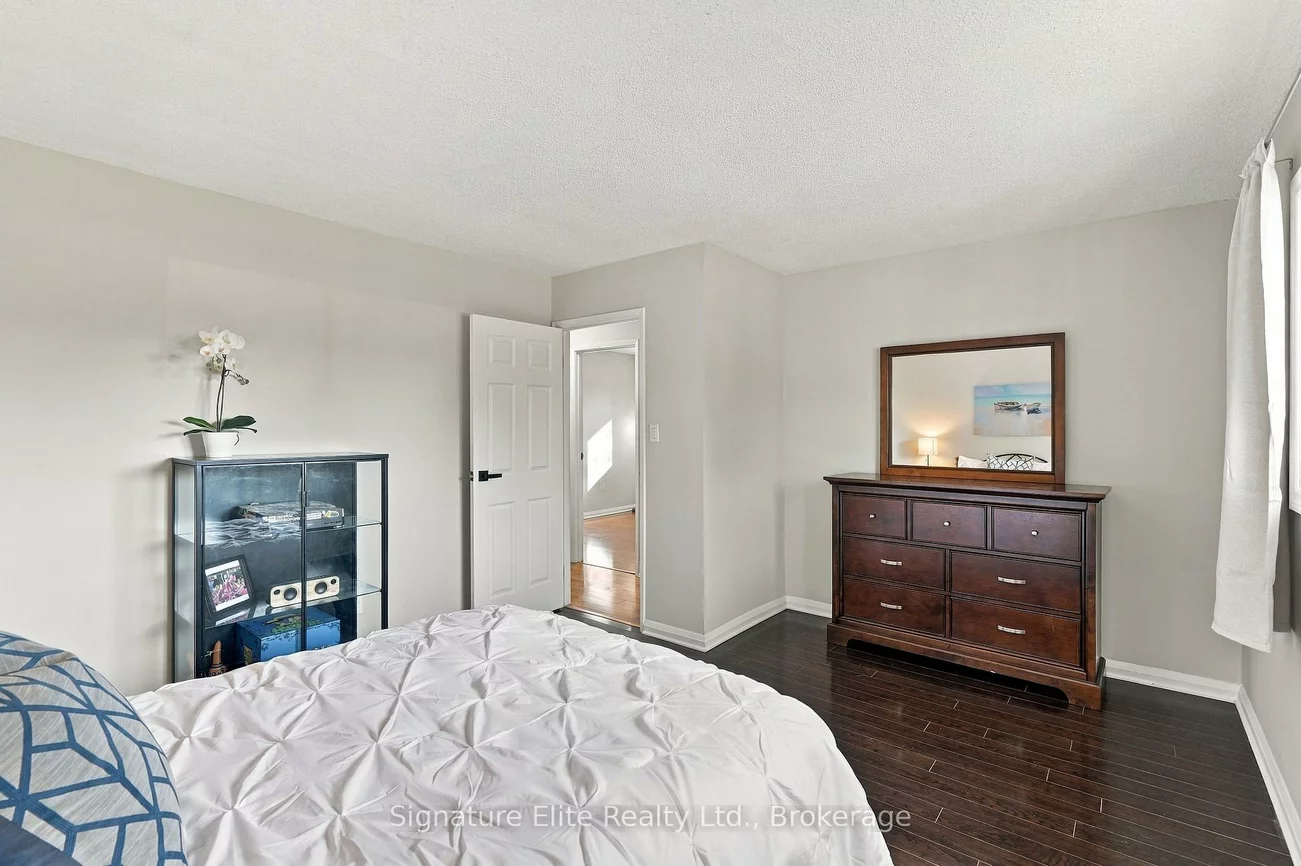 44, Bronte, Letitia Heights, Barrie