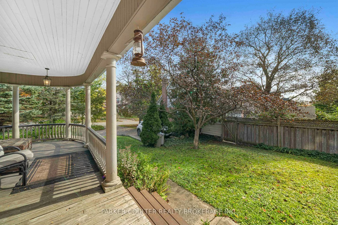 102, Clapperton, Wellington, Barrie