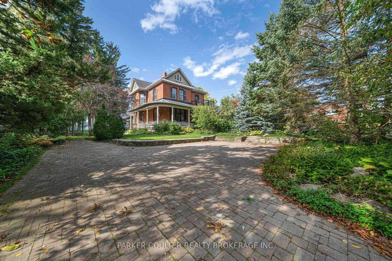 102, Clapperton, Wellington, Barrie