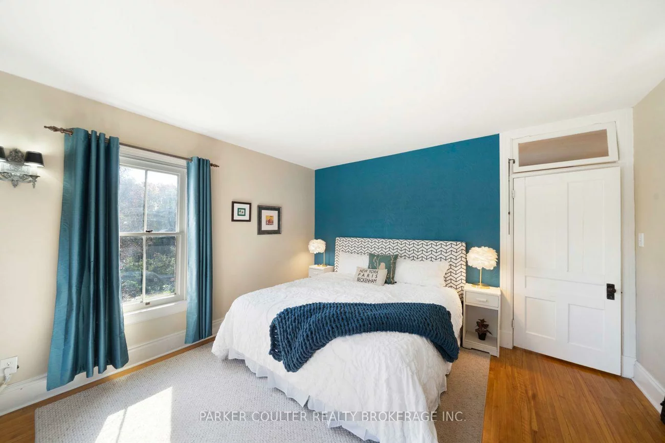 102, Clapperton, Wellington, Barrie
