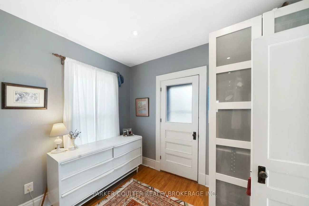102, Clapperton, Wellington, Barrie
