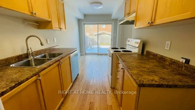 140, Sydenham Wells, Georgian Drive, Barrie