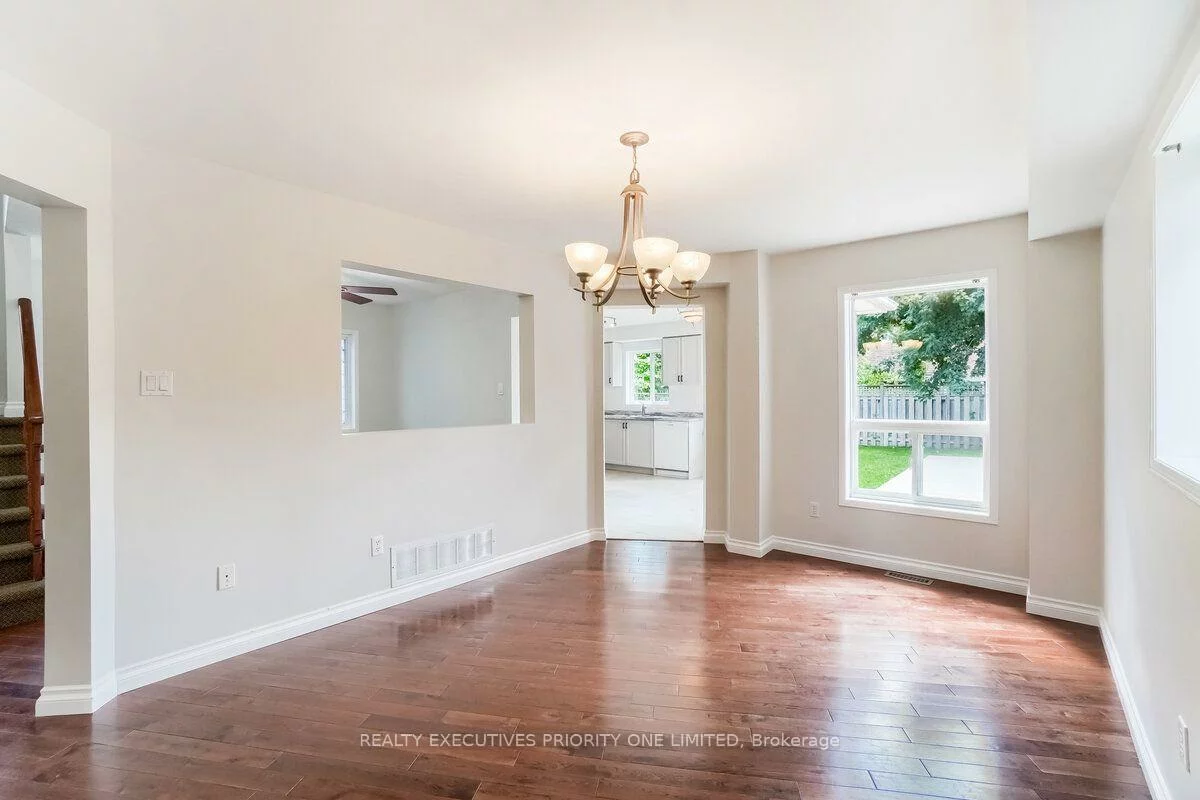 17, Drake, Painswick South, Barrie