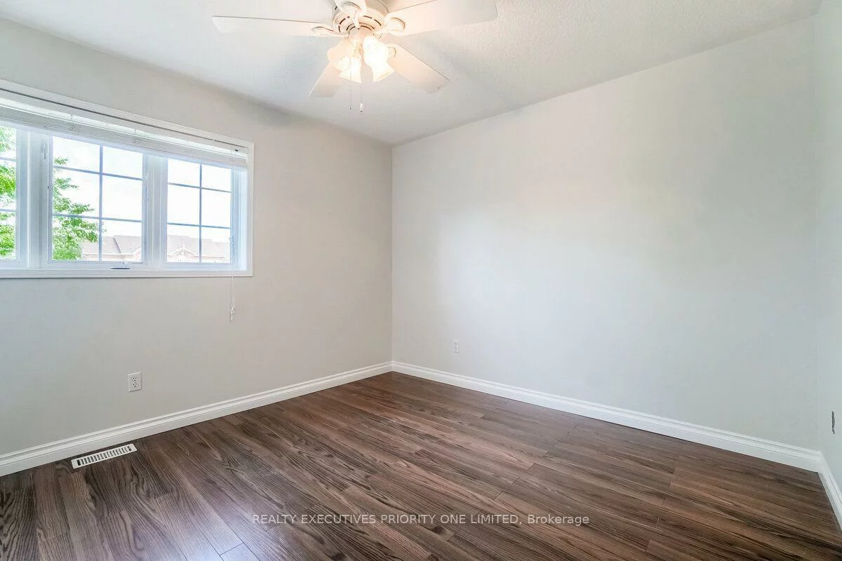 17, Drake, Painswick South, Barrie