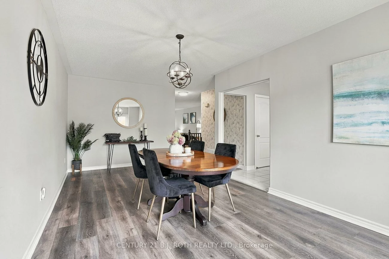 14, Bloxham, Bayshore, Barrie