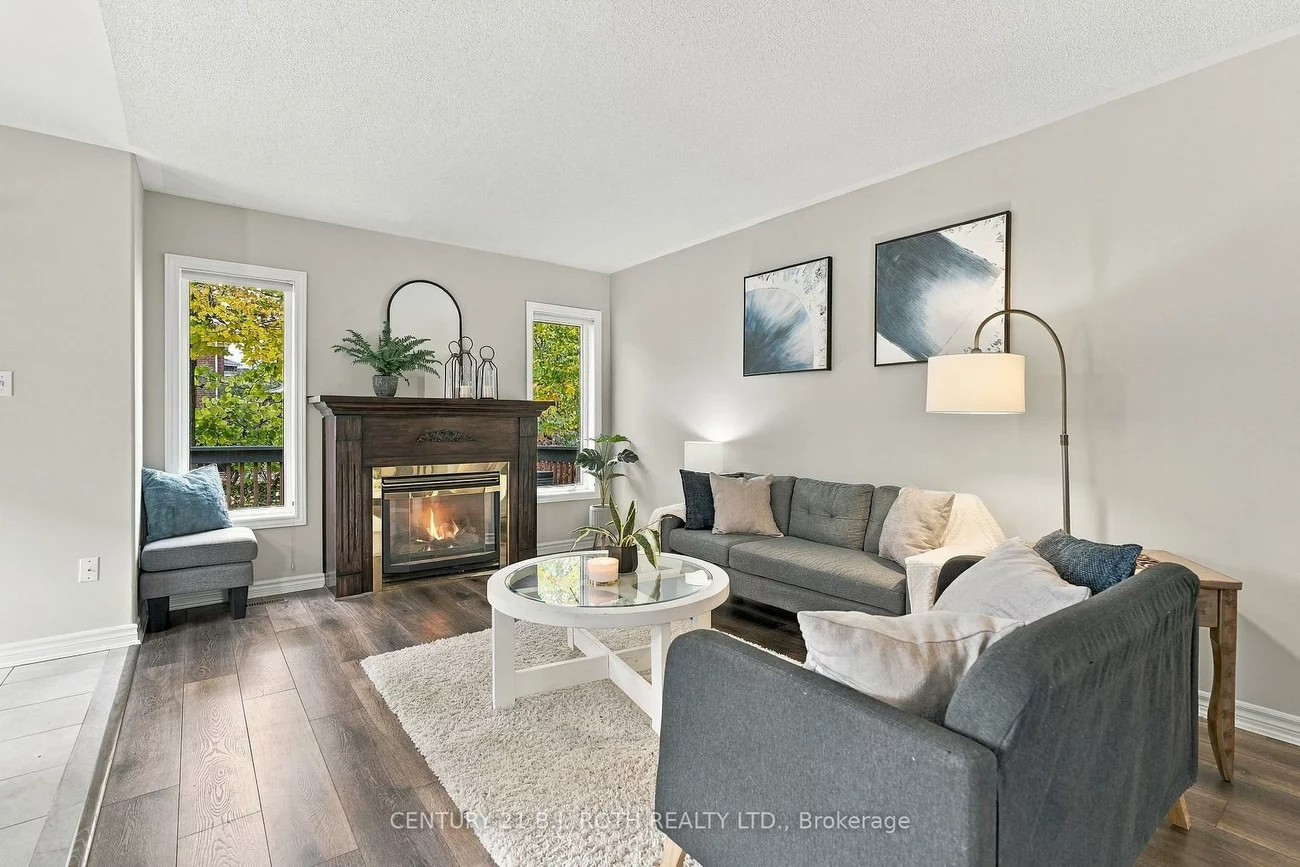14, Bloxham, Bayshore, Barrie