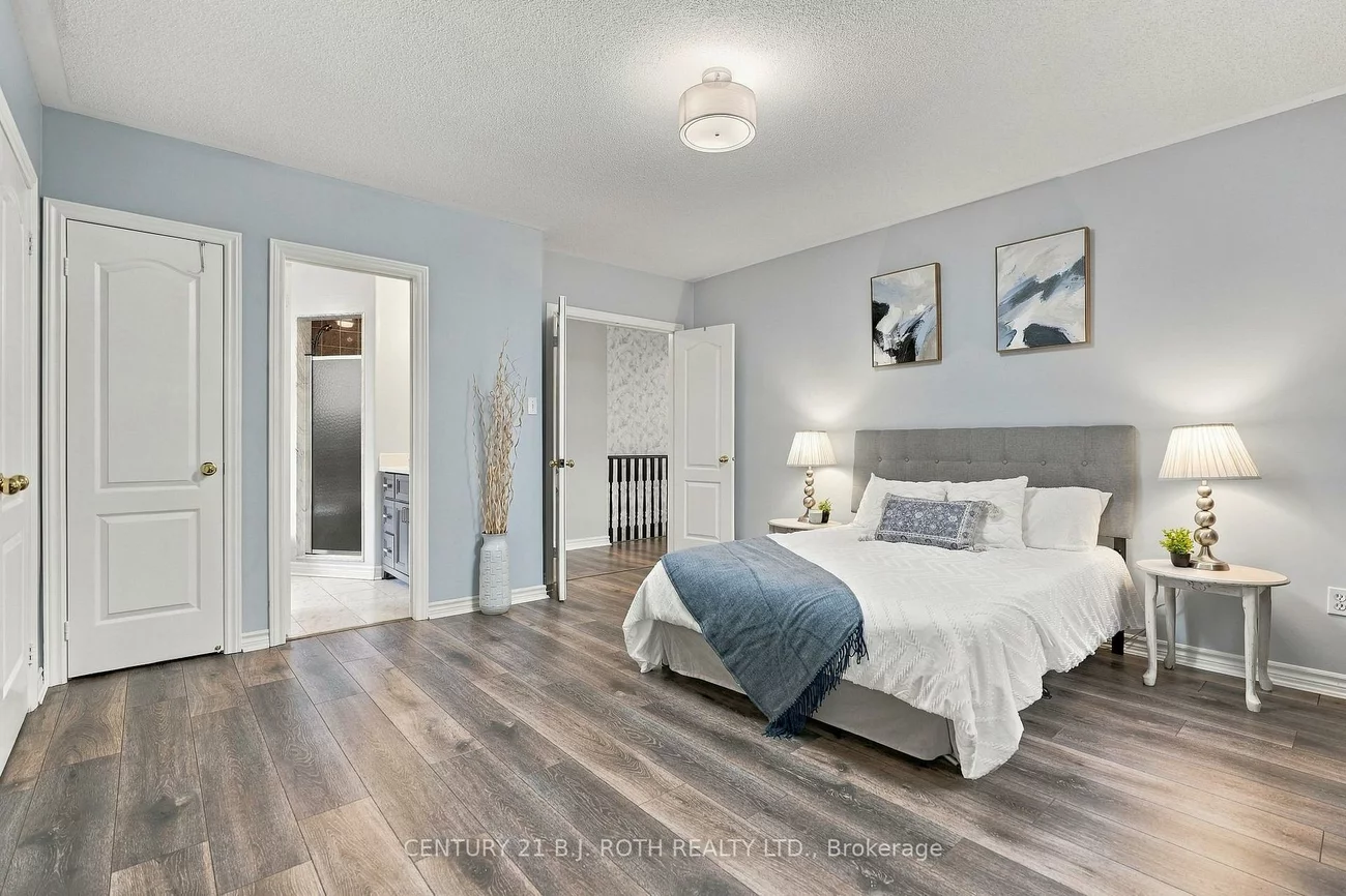 14, Bloxham, Bayshore, Barrie
