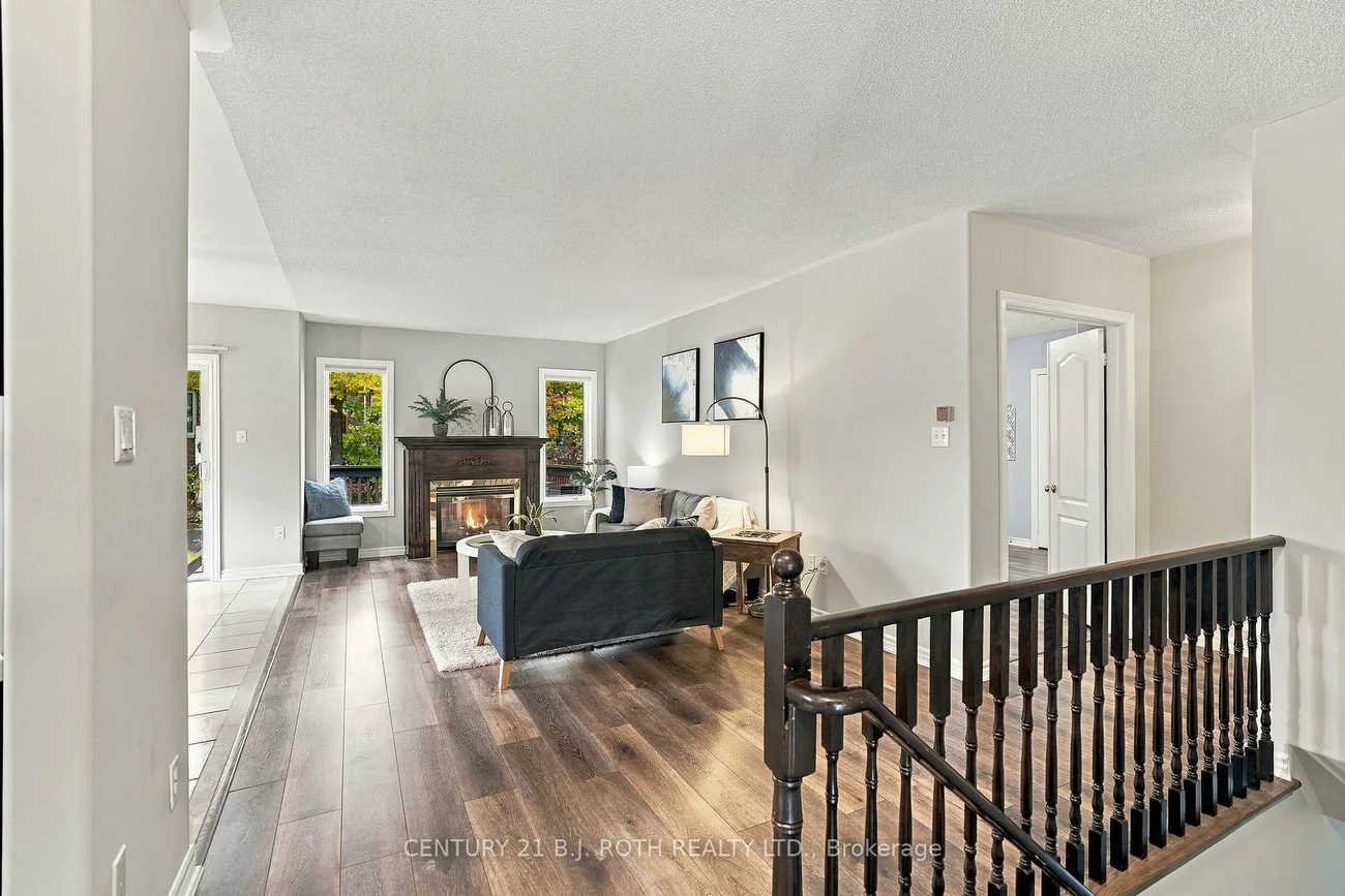 14, Bloxham, Bayshore, Barrie