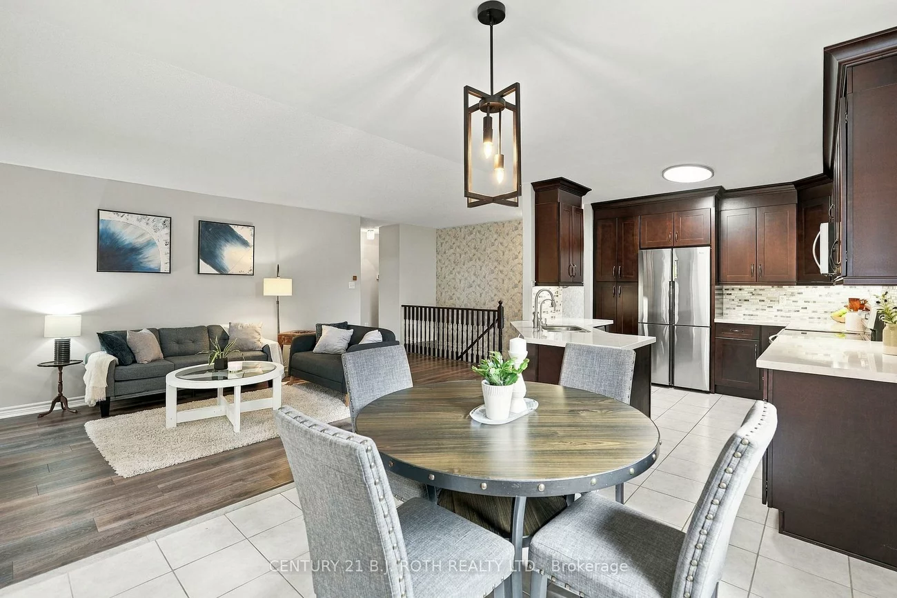 14, Bloxham, Bayshore, Barrie