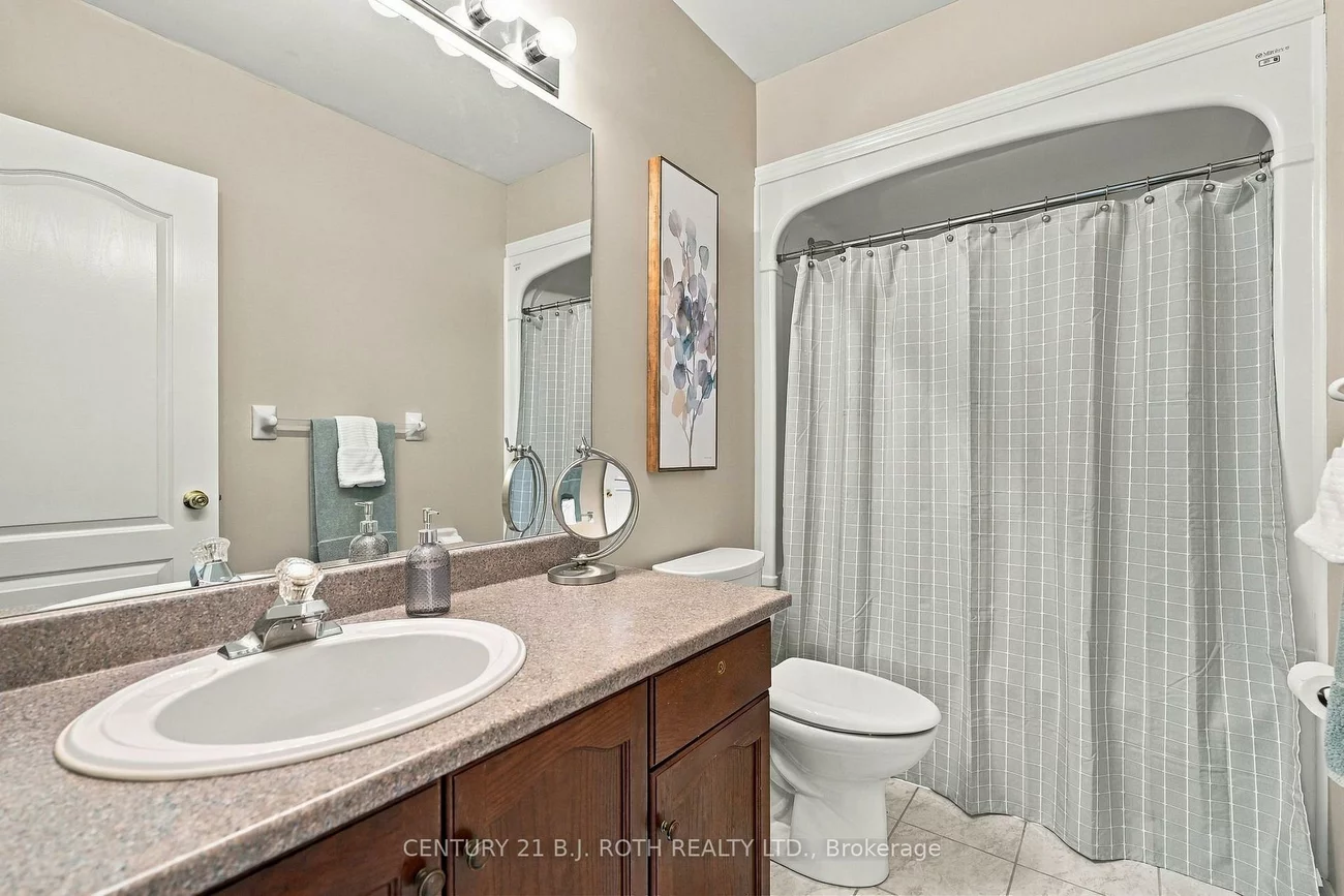 14, Bloxham, Bayshore, Barrie