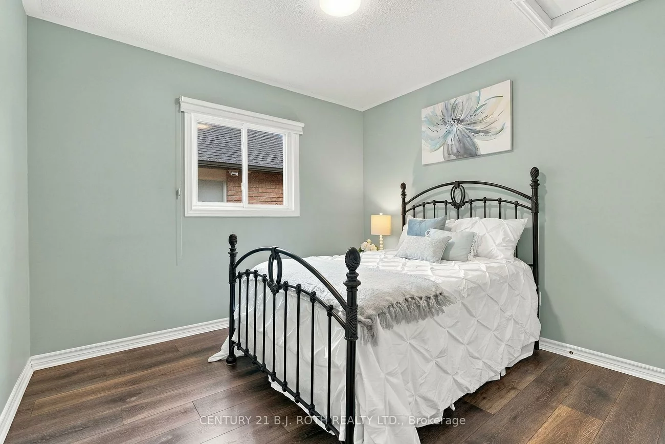 14, Bloxham, Bayshore, Barrie