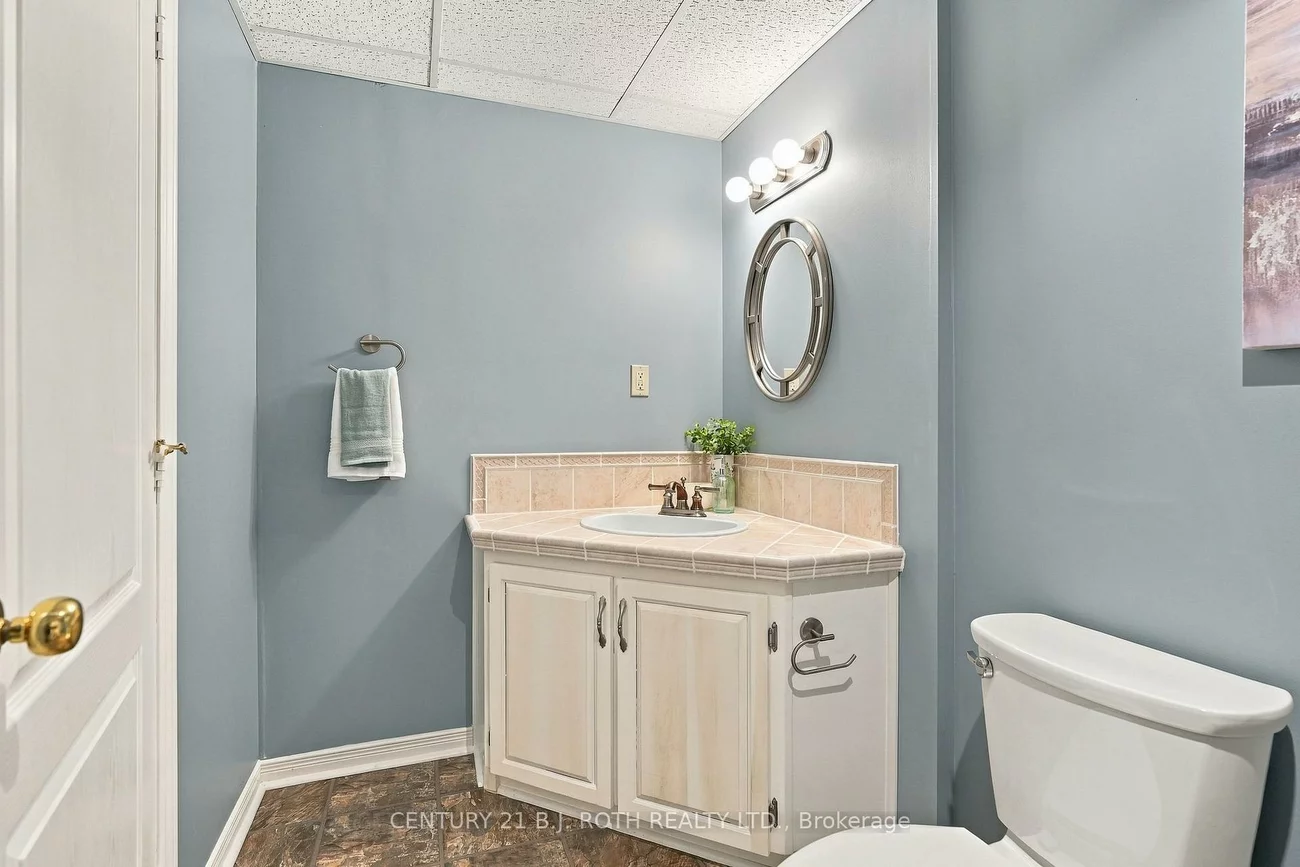 14, Bloxham, Bayshore, Barrie