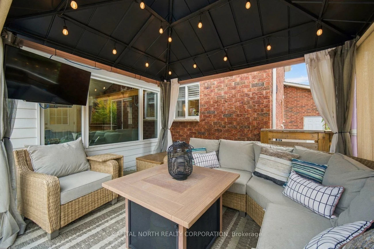 111, Kingsridge, Bayshore, Barrie