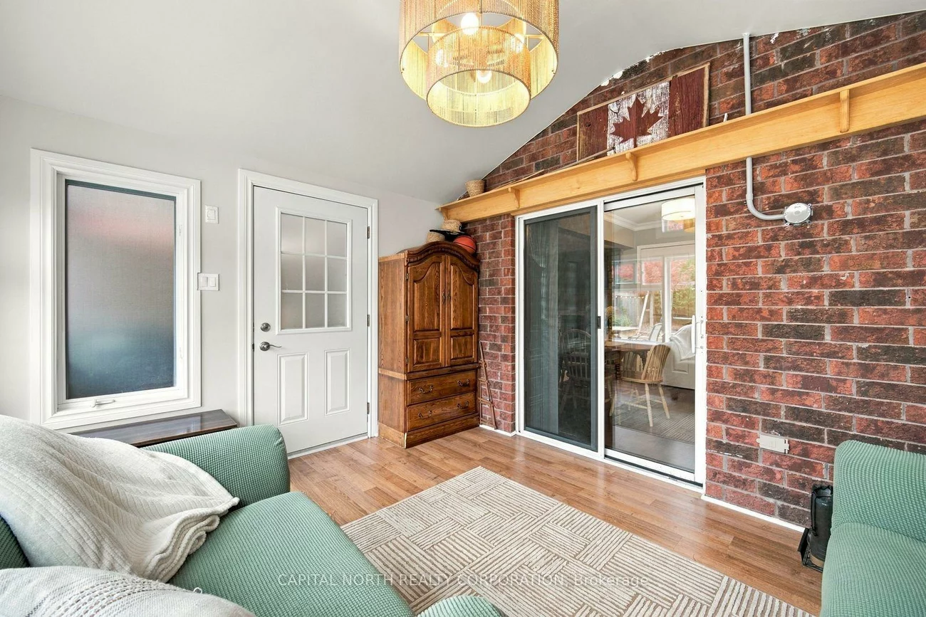 111, Kingsridge, Bayshore, Barrie