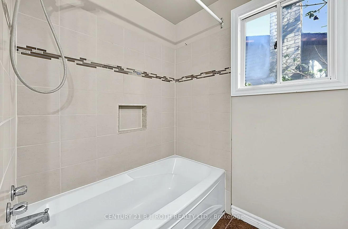 34, Hickling, Grove East, Barrie