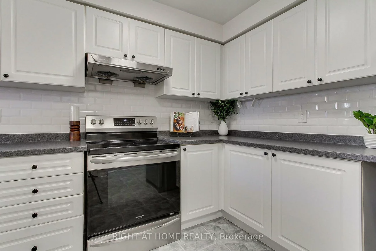 371, Ferndale, Ardagh, Barrie