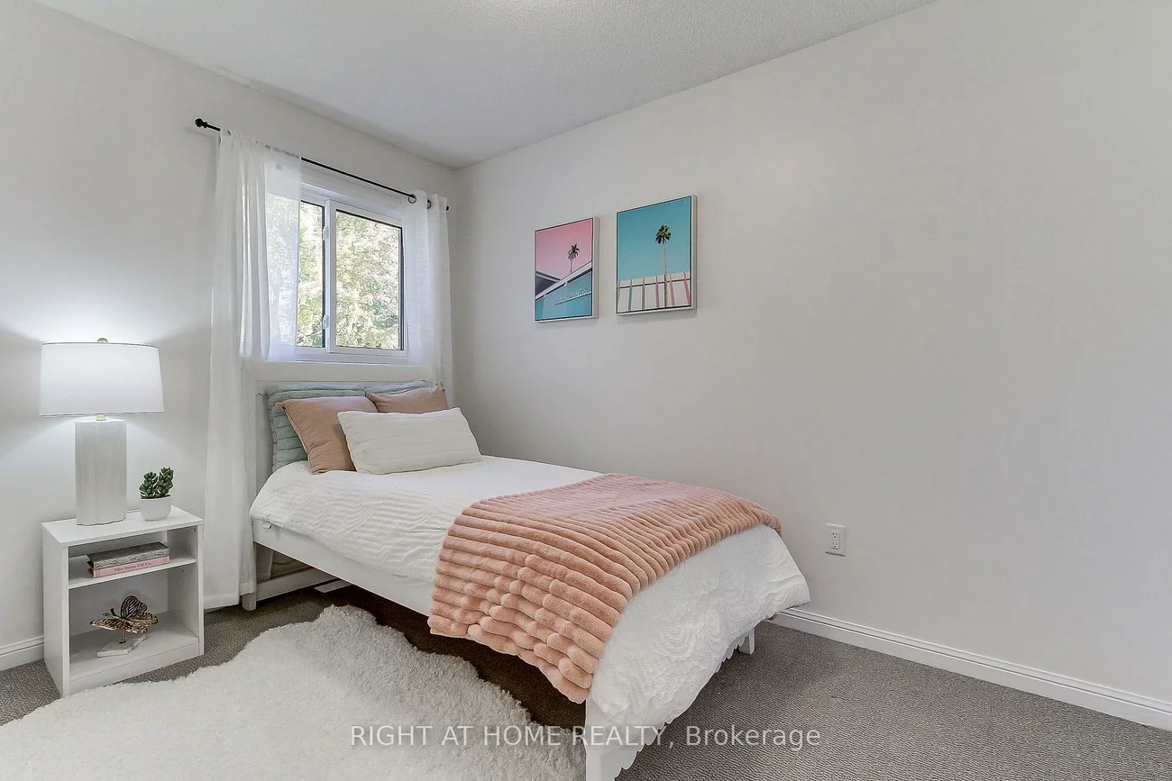 371, Ferndale, Ardagh, Barrie
