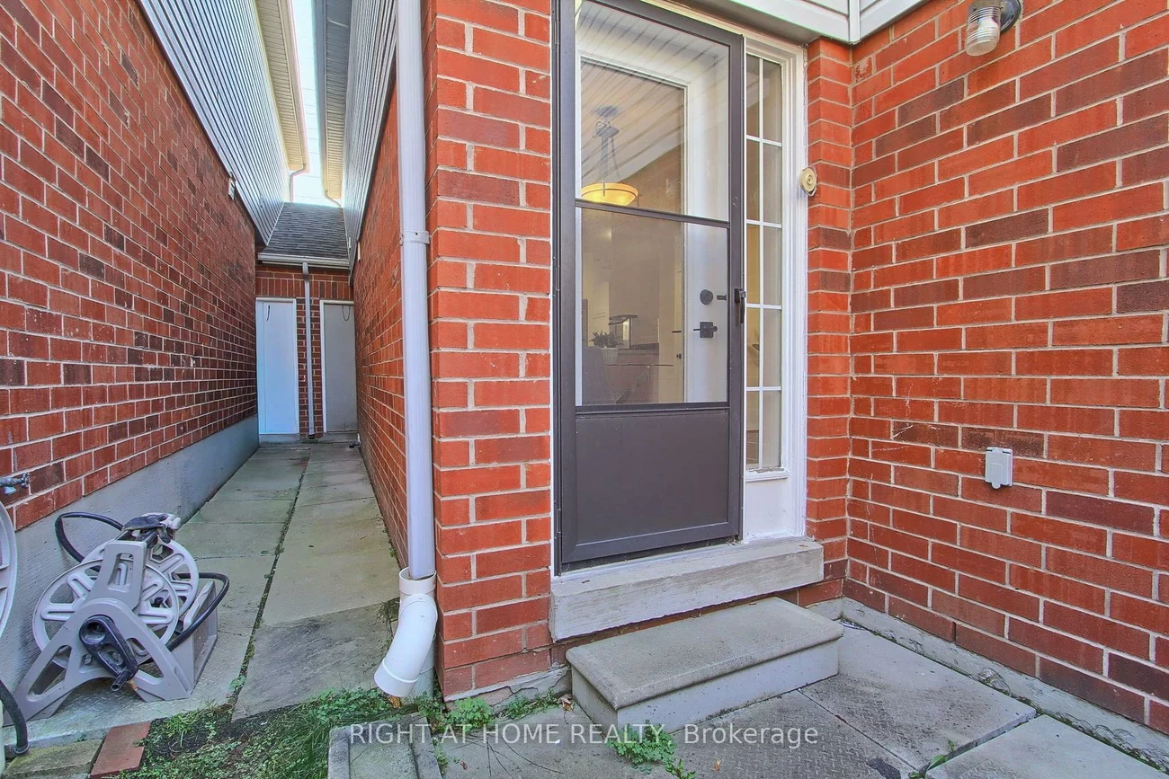 371, Ferndale, Ardagh, Barrie