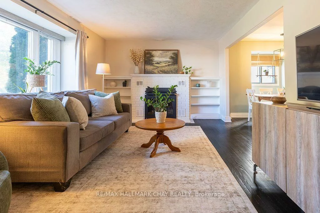 63, Napier, Codrington, Barrie