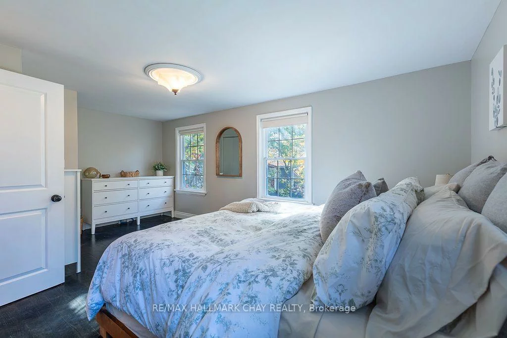 63, Napier, Codrington, Barrie