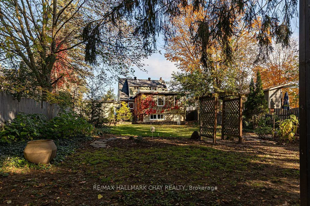 63, Napier, Codrington, Barrie