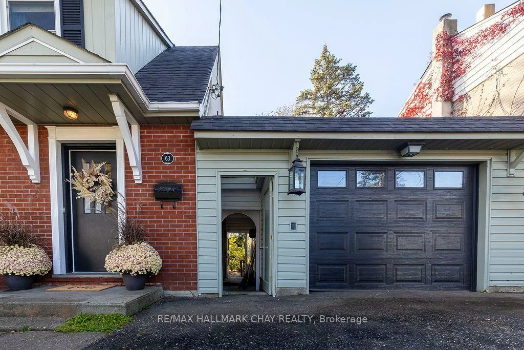 63, Napier, Codrington, Barrie