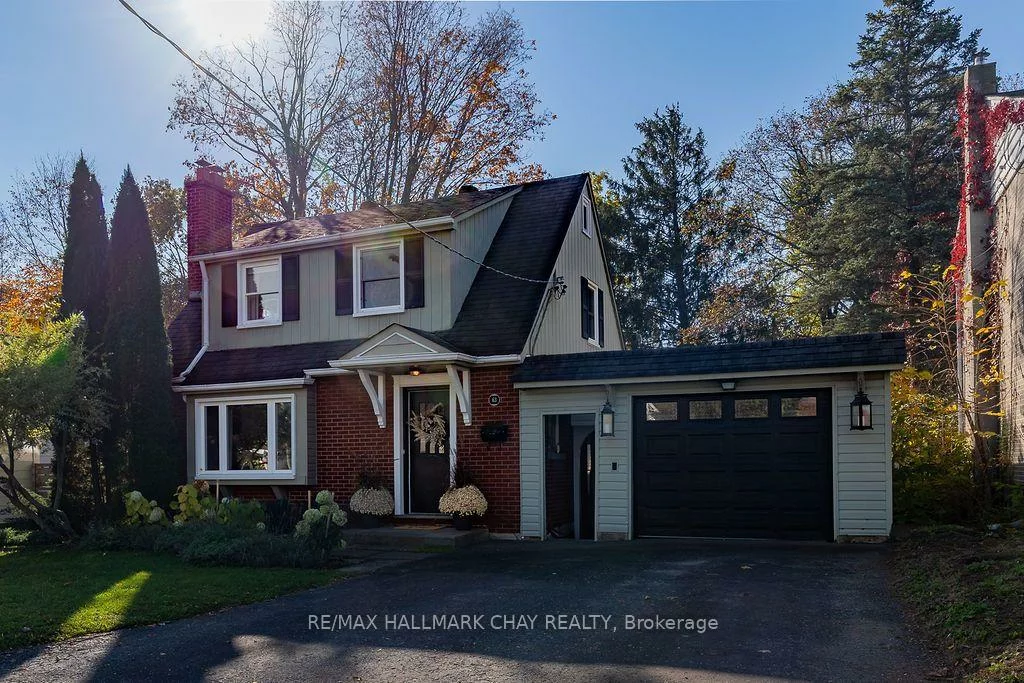 63, Napier, Codrington, Barrie