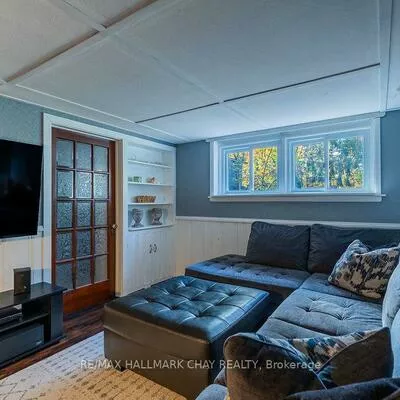 63, Napier, Codrington, Barrie