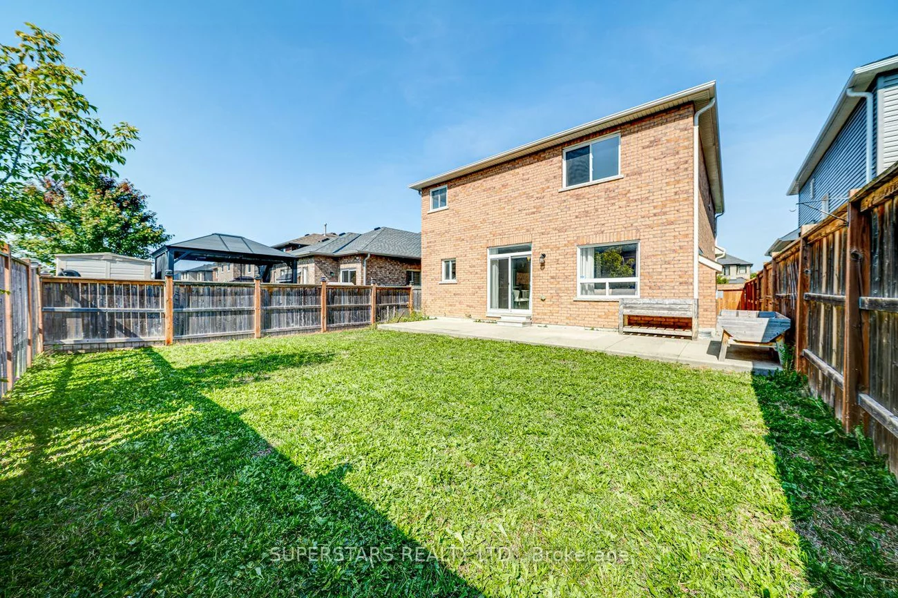 46, Majesty, Innis-Shore, Barrie